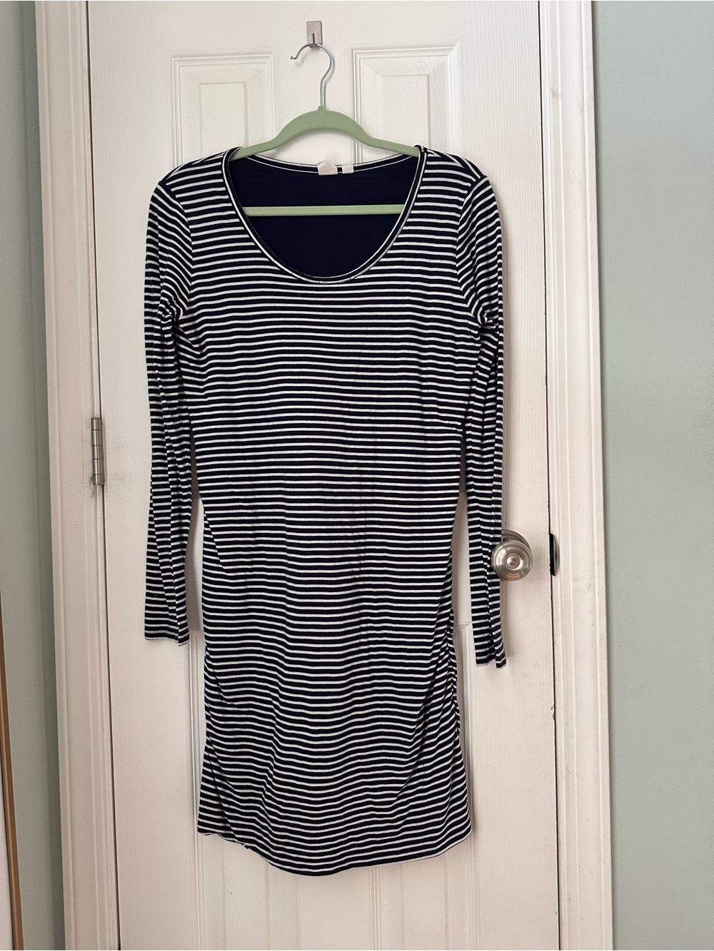 GAP Black & White Striped Long Sleeve Scoop Dress